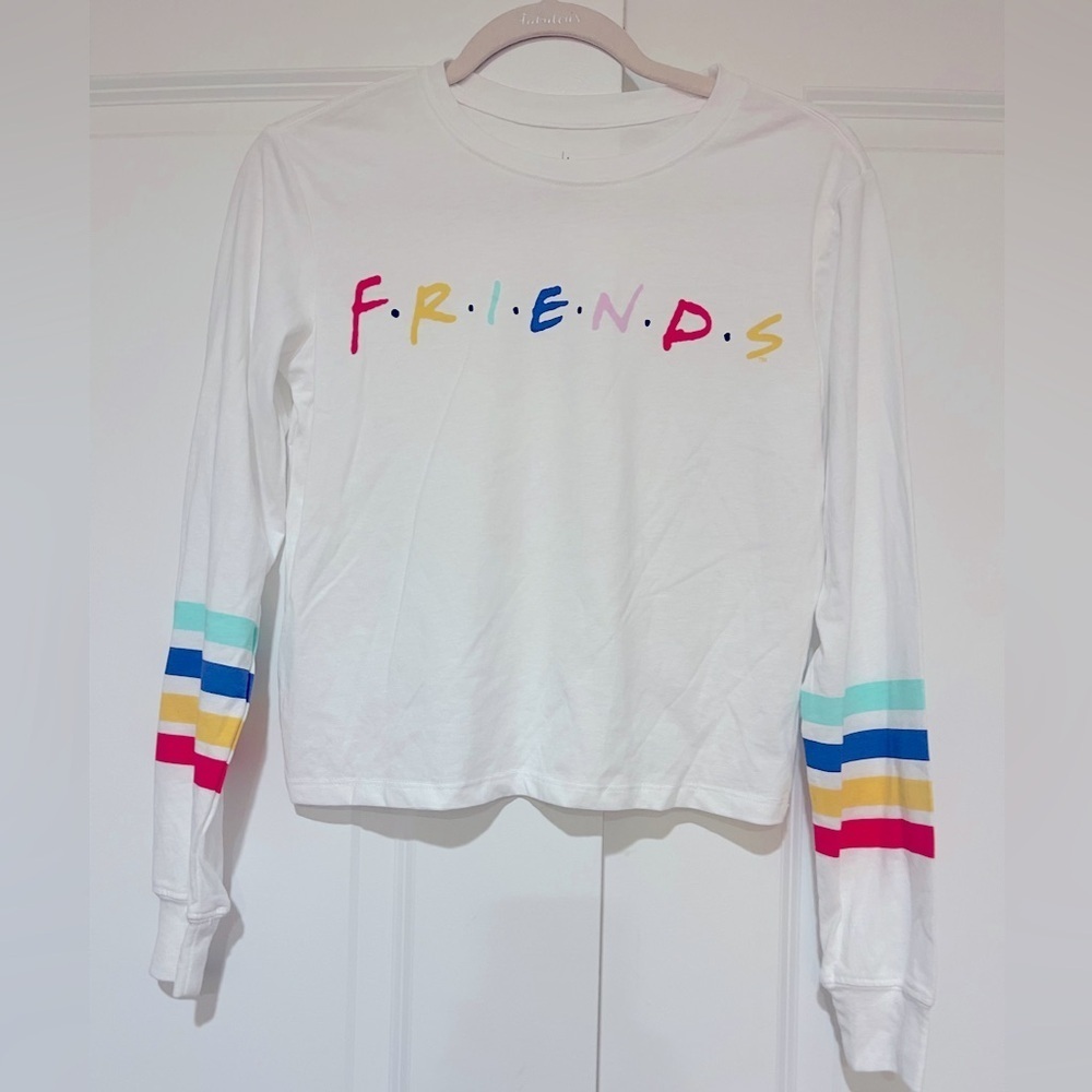 Love tribe NWT FRIENDS long sleeve T sz XS
